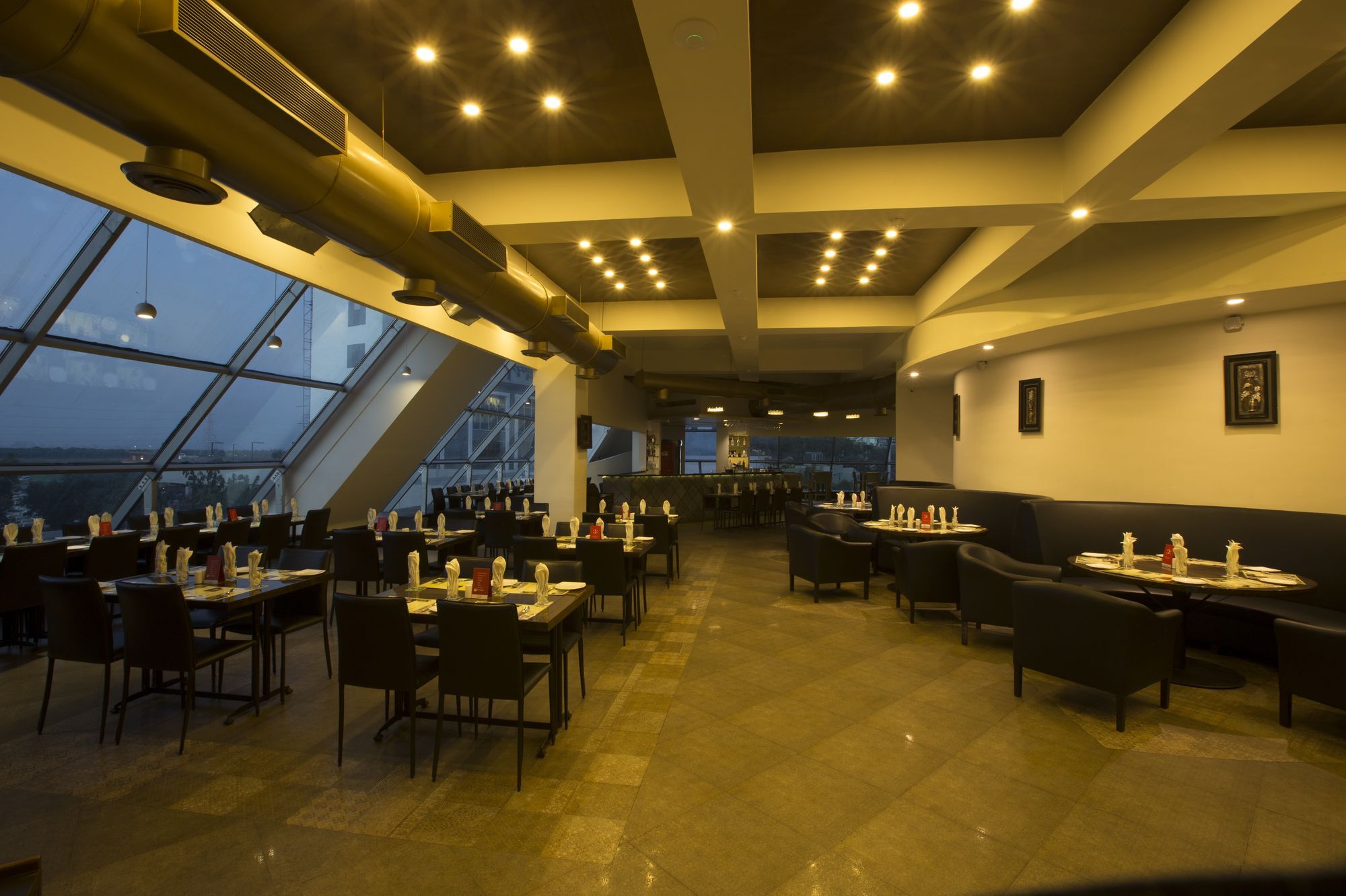 Muza Hotels At Eskay Resorts Malad Exterior photo